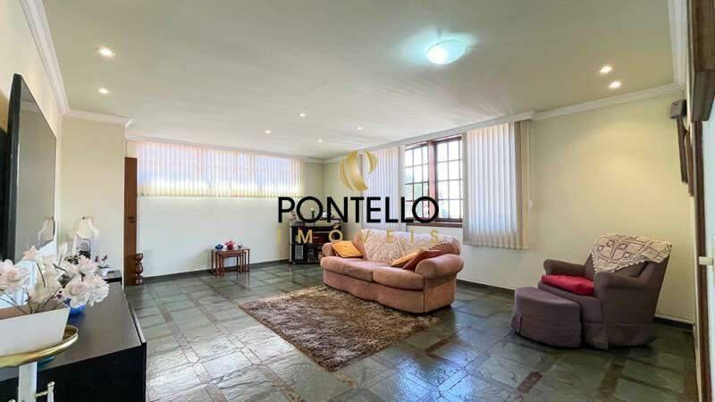 Casa, Luxemburgo, 5 Quartos, 4 Vagas, 2 Suítes