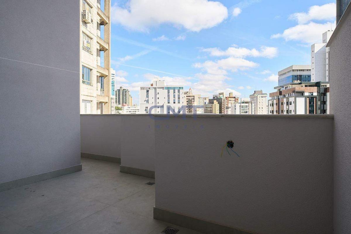 Apartamento, Funcionários, 2 Quartos, 2 Vagas, 1 Suíte