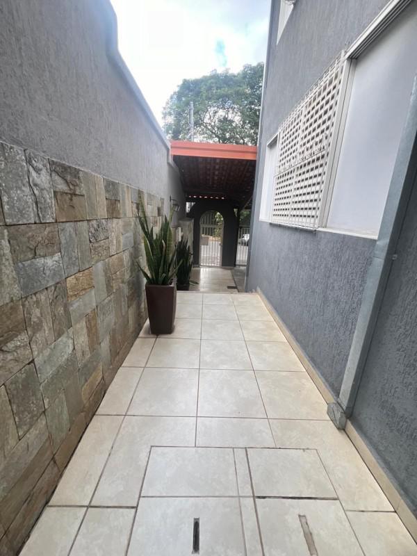 Casa, Castelo, 3 Quartos, 1 Vaga, 1 Suíte