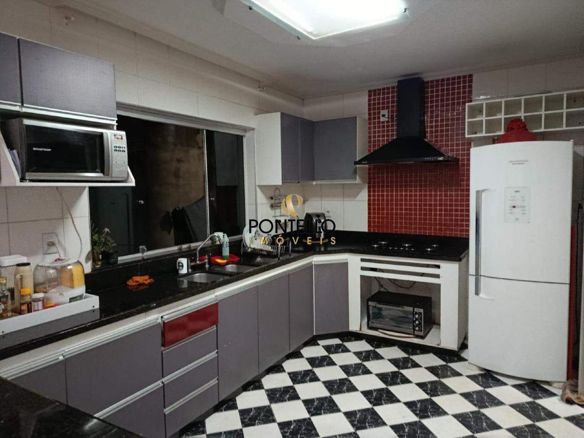 Casa, Verde Vale, 4 Quartos, 2 Vagas, 1 Suíte