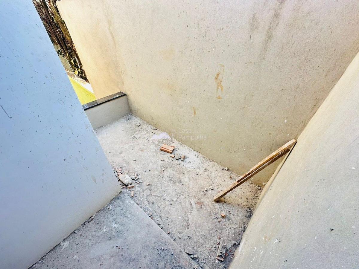 Casa, Planalto, 4 Quartos, 4 Vagas, 1 Suíte