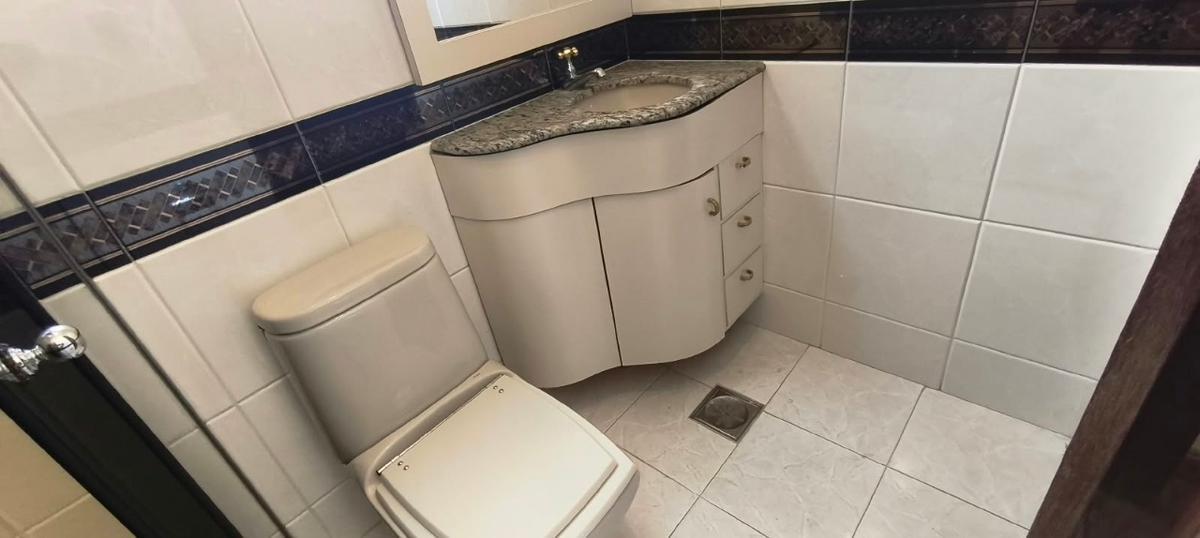 Apartamento, Sagrada Família, 2 Quartos, 1 Vaga, 1 Suíte