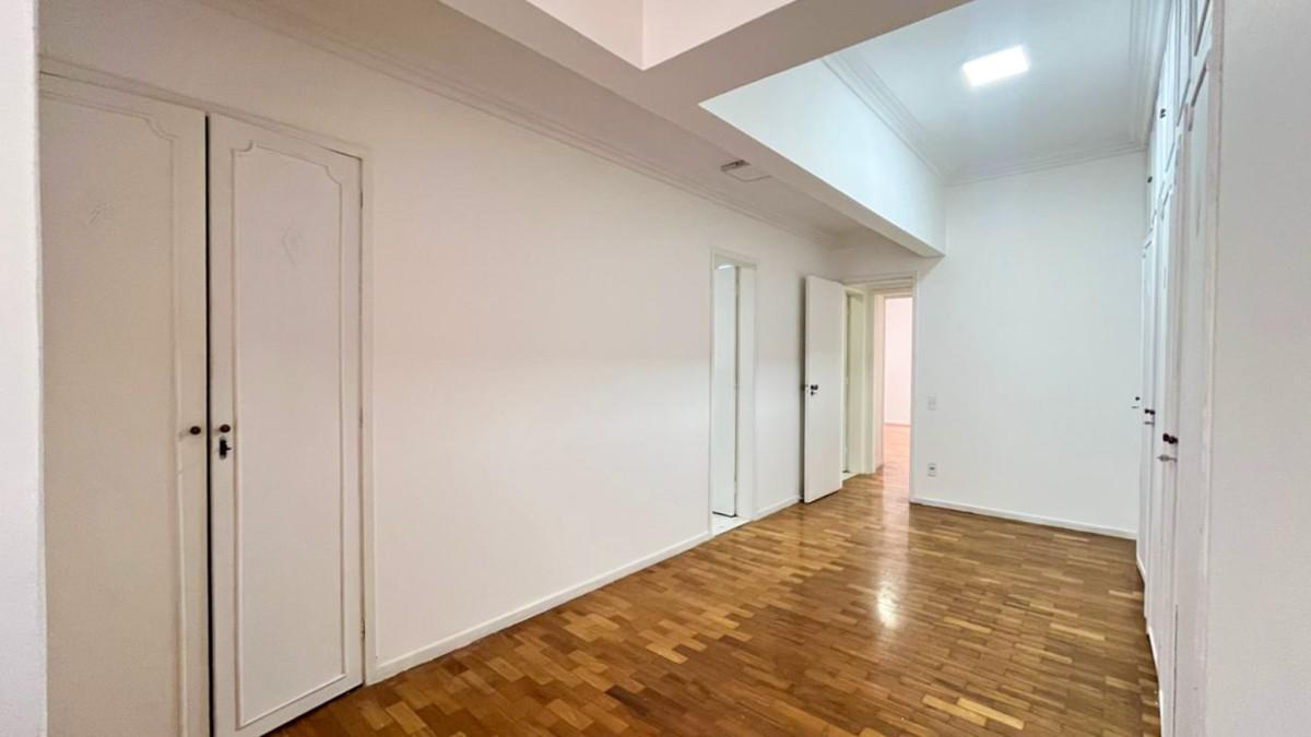 Apartamento, Centro, 4 Quartos, 2 Vagas, 1 Suíte