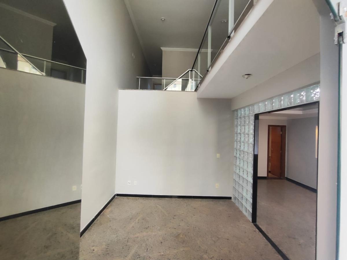 Casa, Nova Floresta, 3 Quartos, 2 Vagas, 1 Suíte
