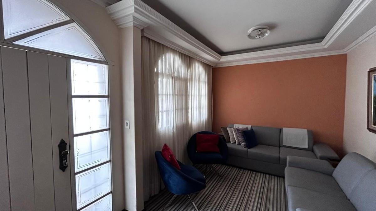Casa, Santa Amélia, 4 Quartos, 15 Vagas, 1 Suíte