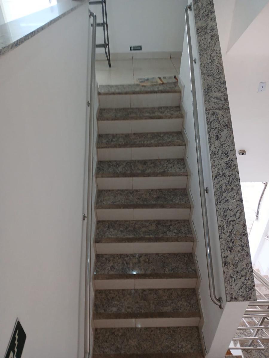 Prédio, Centro, 0 Quarto, 0 Vaga