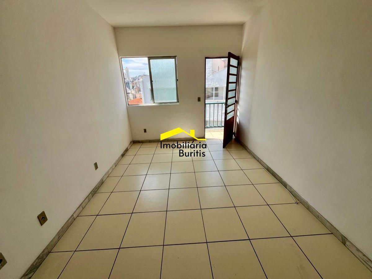 Apartamento, Palmeiras, 2 Quartos, 1 Vaga