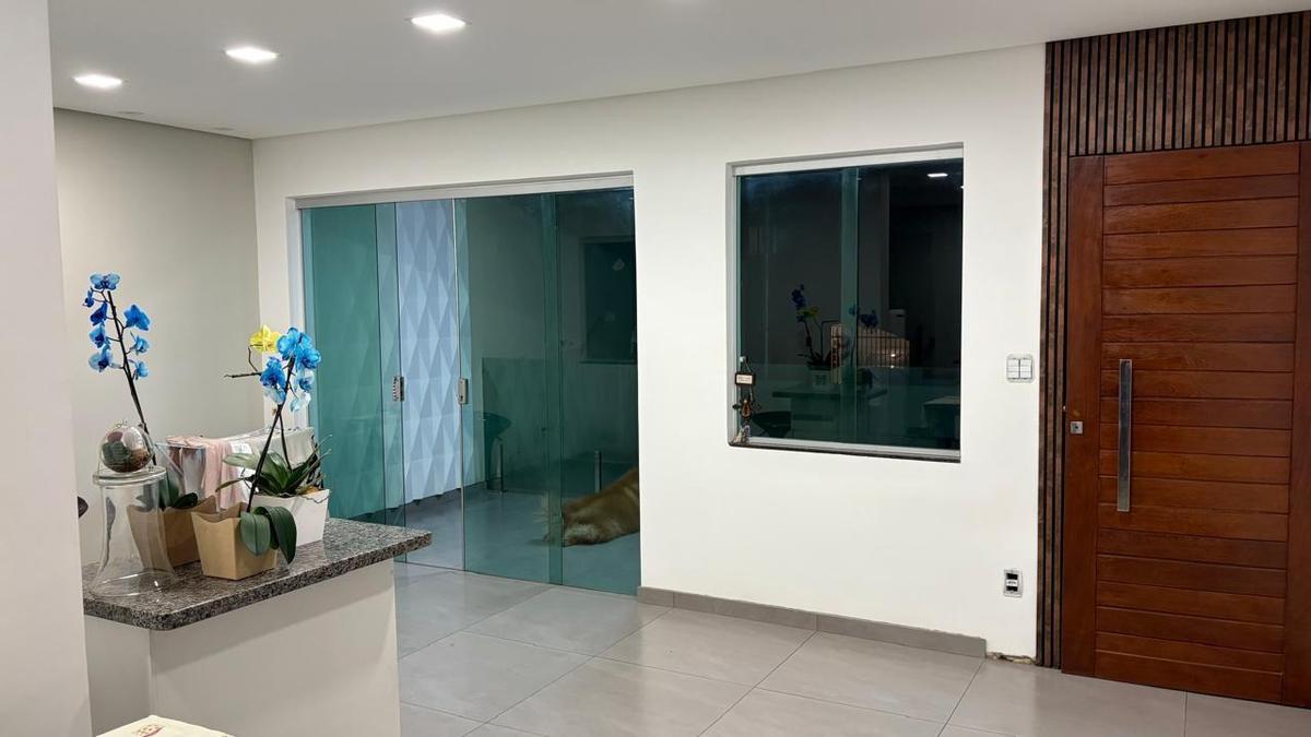 Casa, Fernão Dias, 3 Quartos, 2 Vagas, 1 Suíte