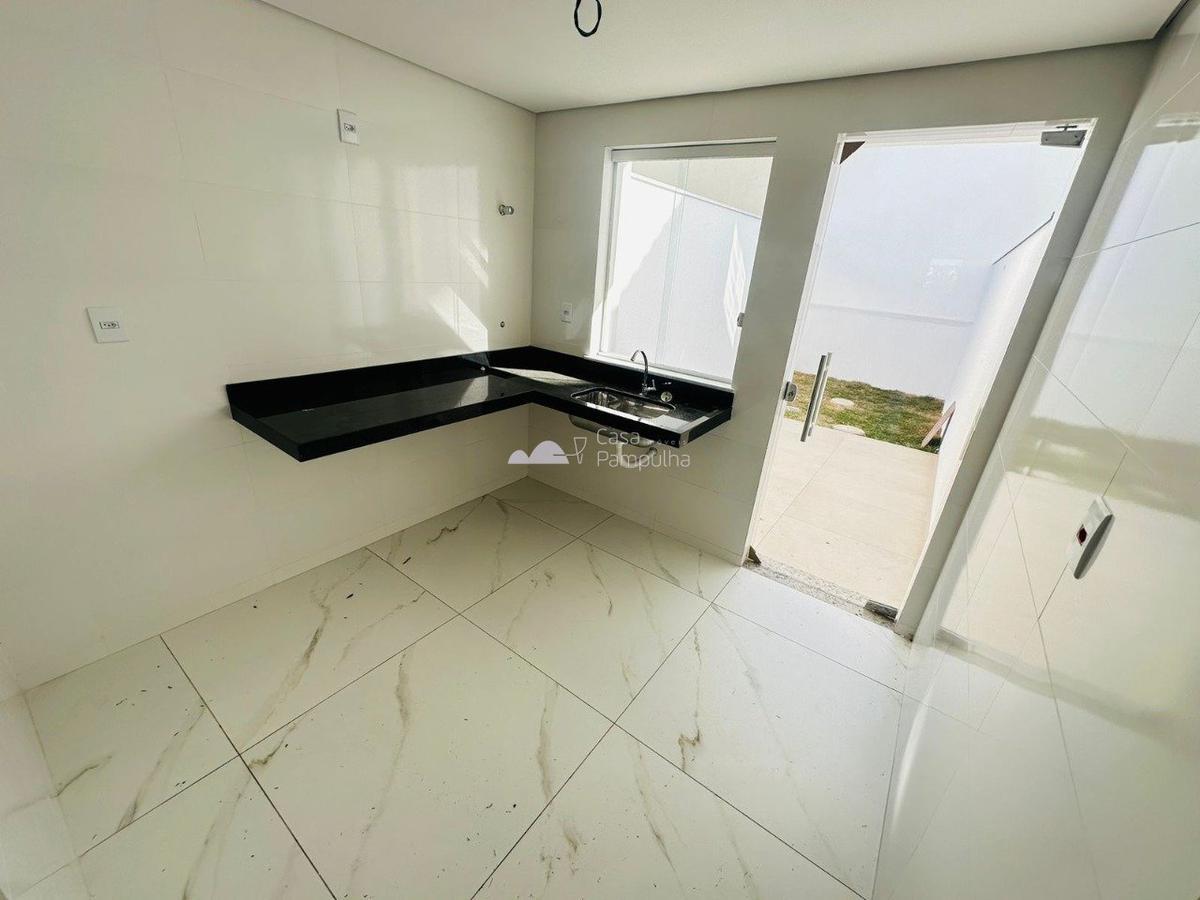 Casa, Santa Branca, 2 Quartos, 2 Vagas, 2 Suítes