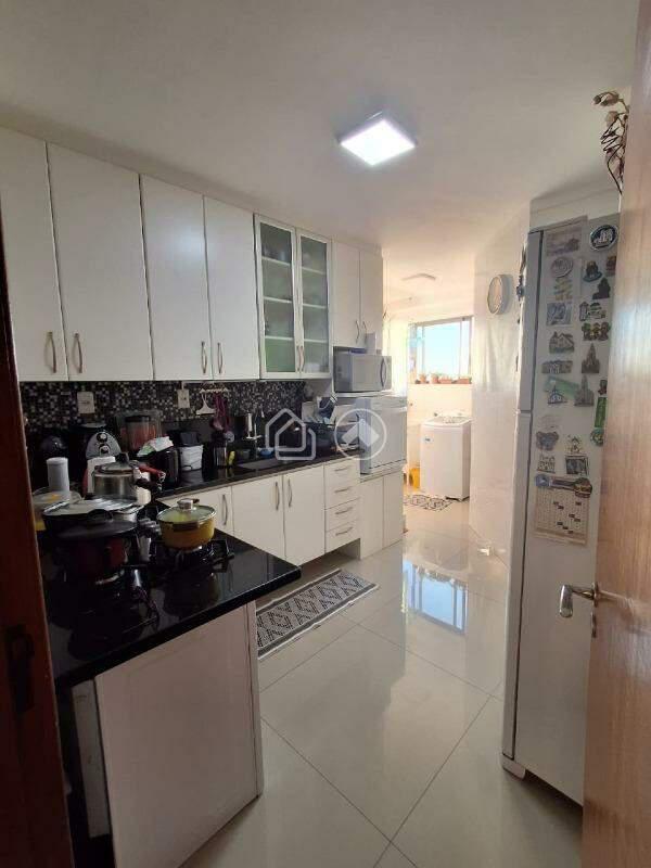Apartamento, Estoril, 3 Quartos, 2 Vagas, 1 Suíte