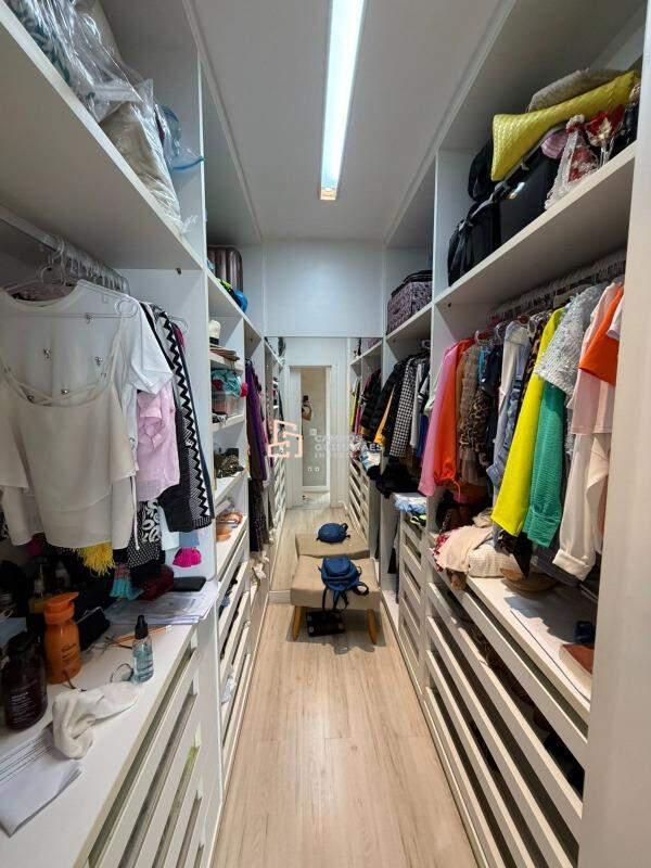 Apartamento, Funcionários, 4 Quartos, 3 Vagas, 2 Suítes