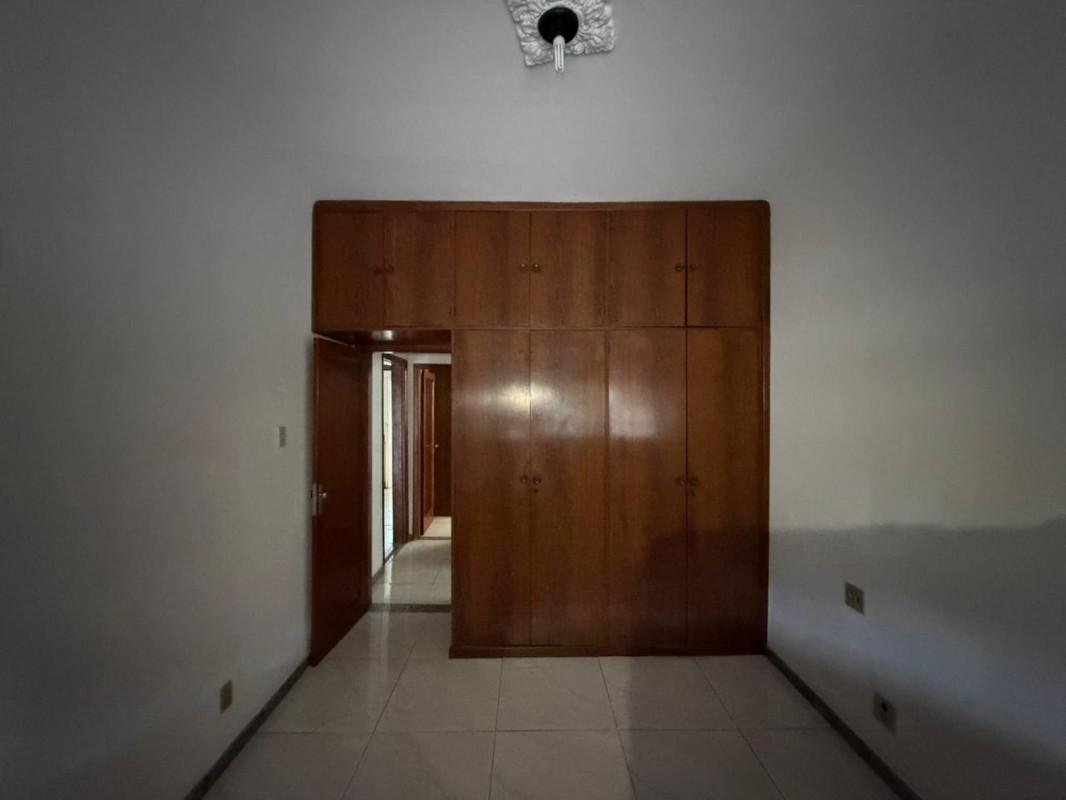 Casa, Graça, 4 Quartos, 2 Vagas, 1 Suíte