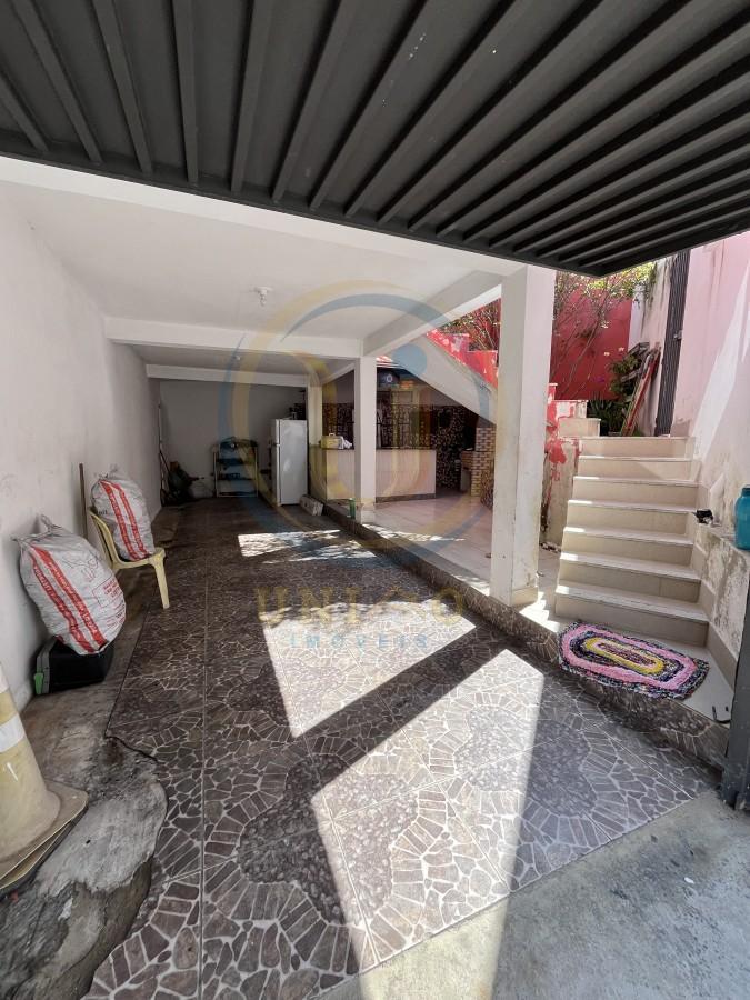 Casa, Monte Carlo, 5 Quartos, 2 Vagas, 1 Suíte