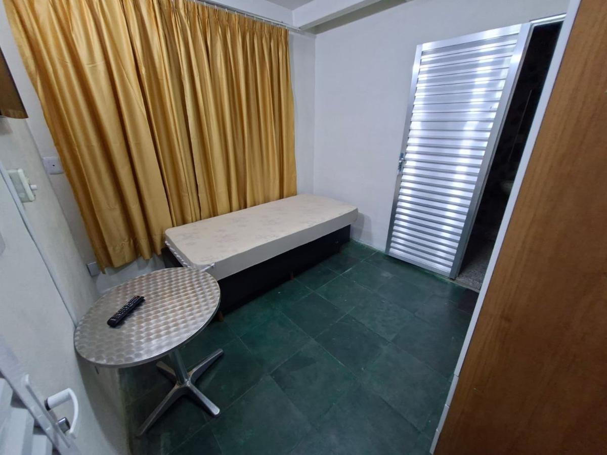 Quitinete, Liberdade, 1 Quarto, 0 Vaga