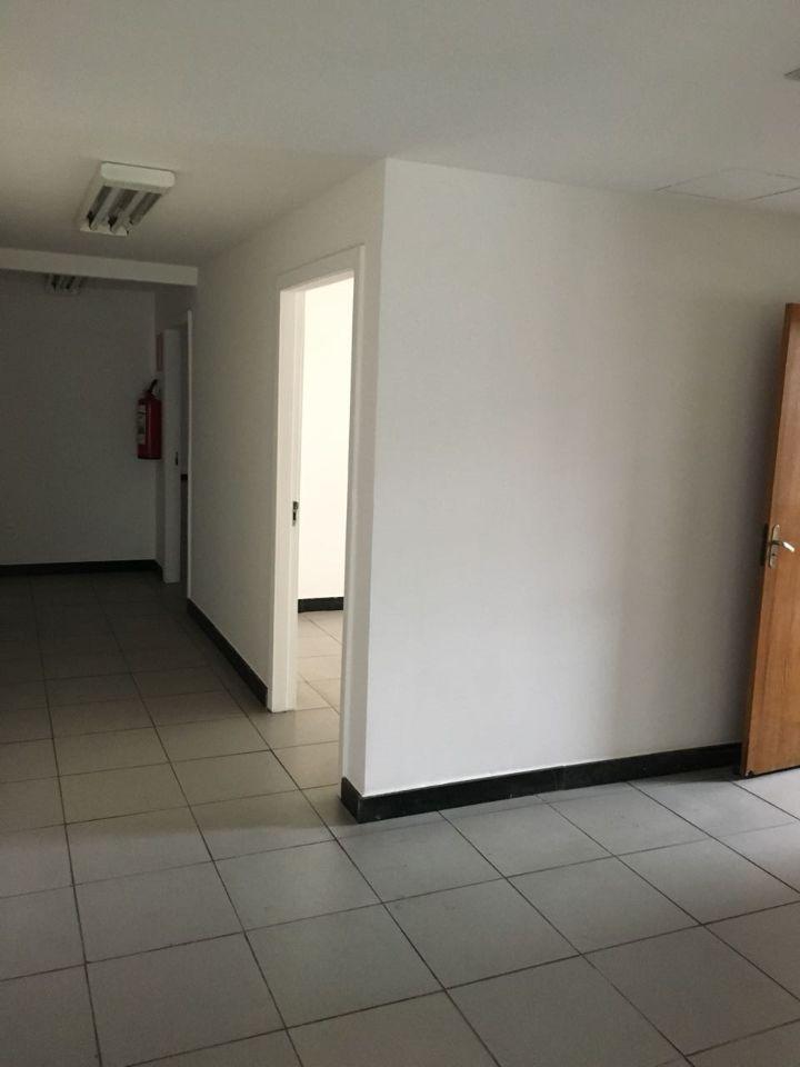 Andar, Estoril, 0 Quarto, 5 Vagas