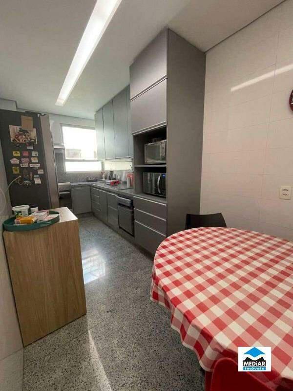 Cobertura, Savassi, 4 Quartos, 3 Vagas, 1 Suíte