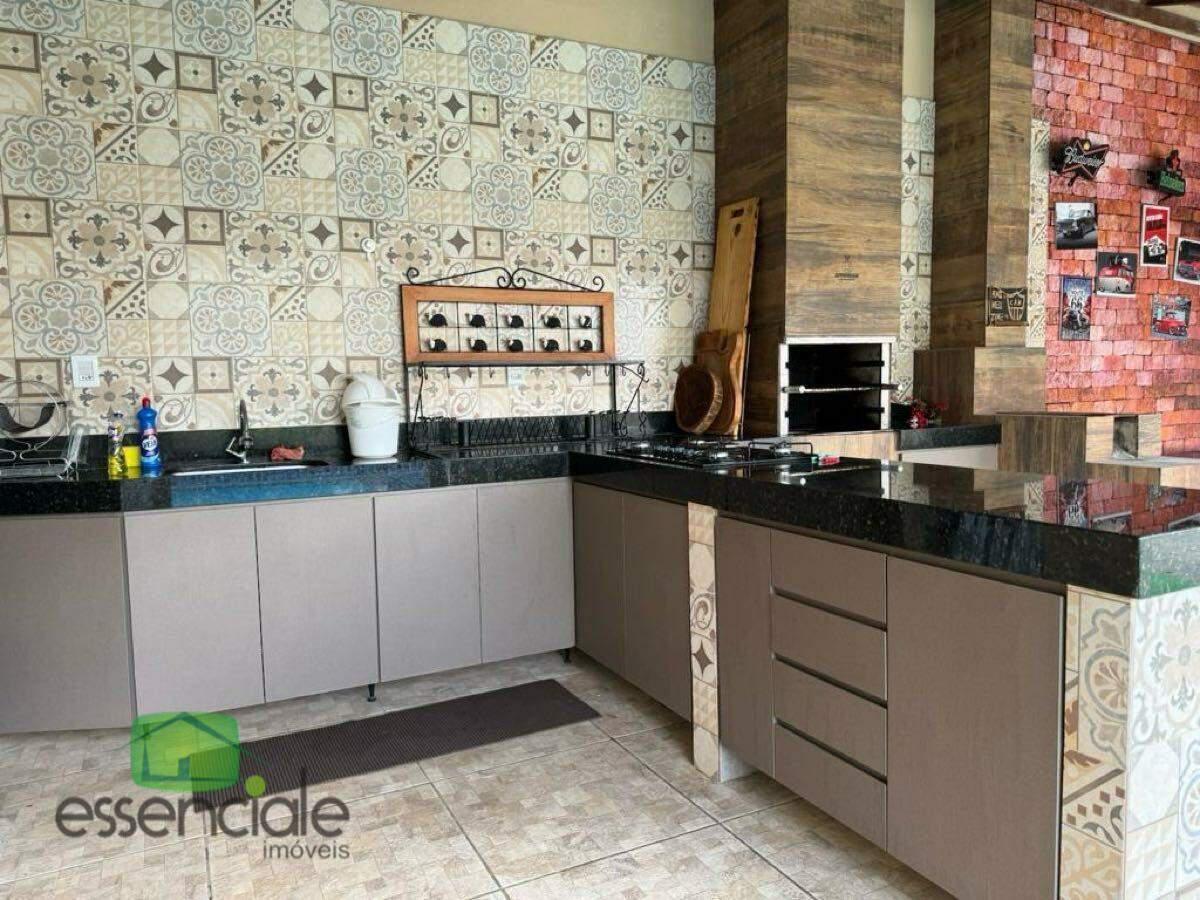 Casa, São Gonçalo, 3 Quartos, 8 Vagas, 1 Suíte