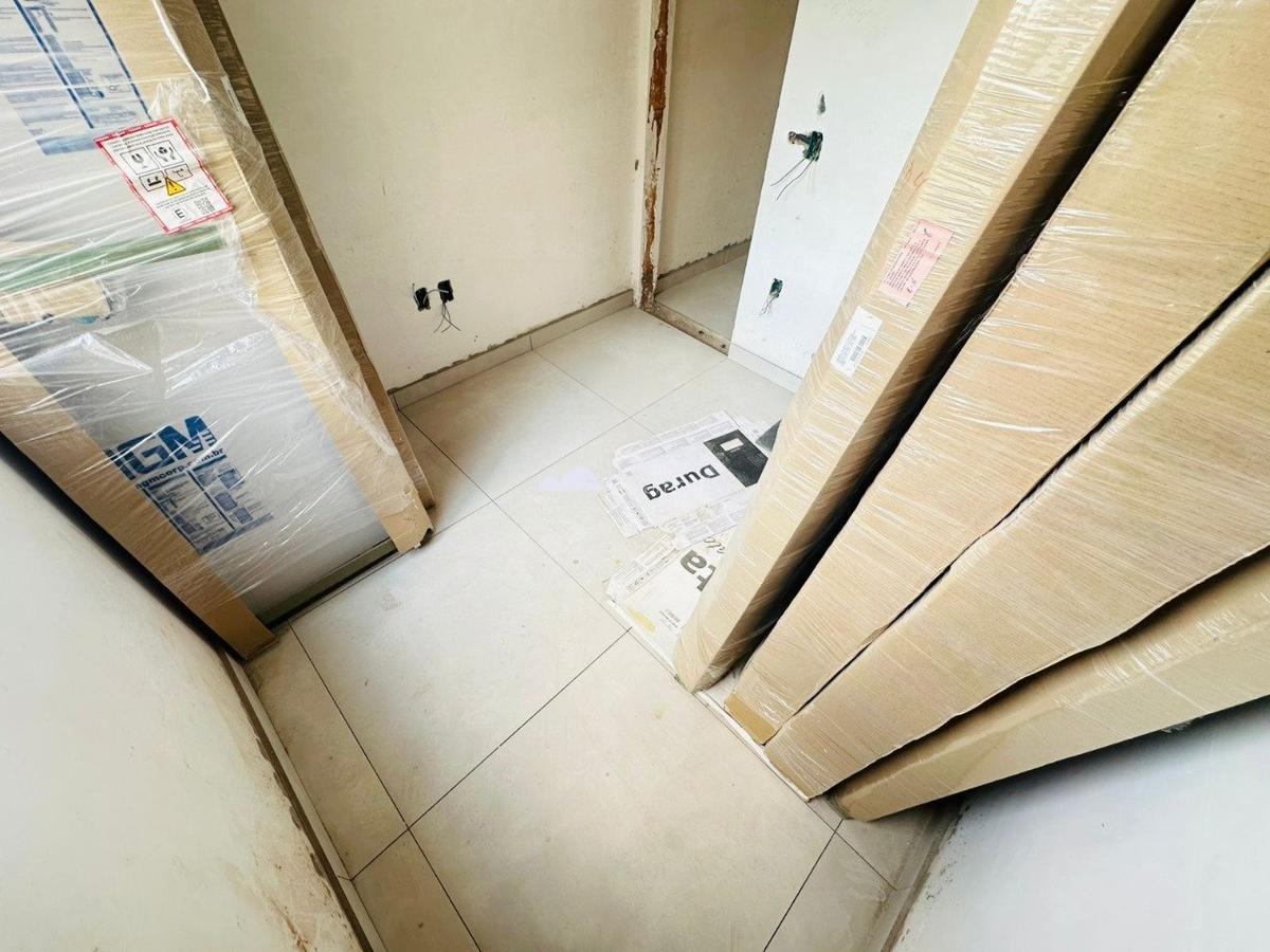 Casa, Jardim Leblon, 2 Quartos, 2 Vagas