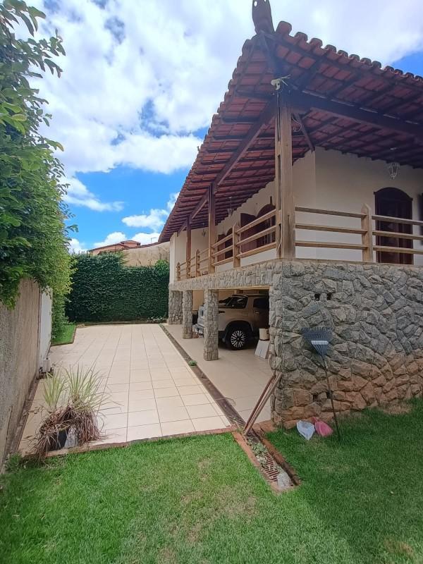 Casa, Paquetá, 3 Quartos, 5 Vagas, 2 Suítes