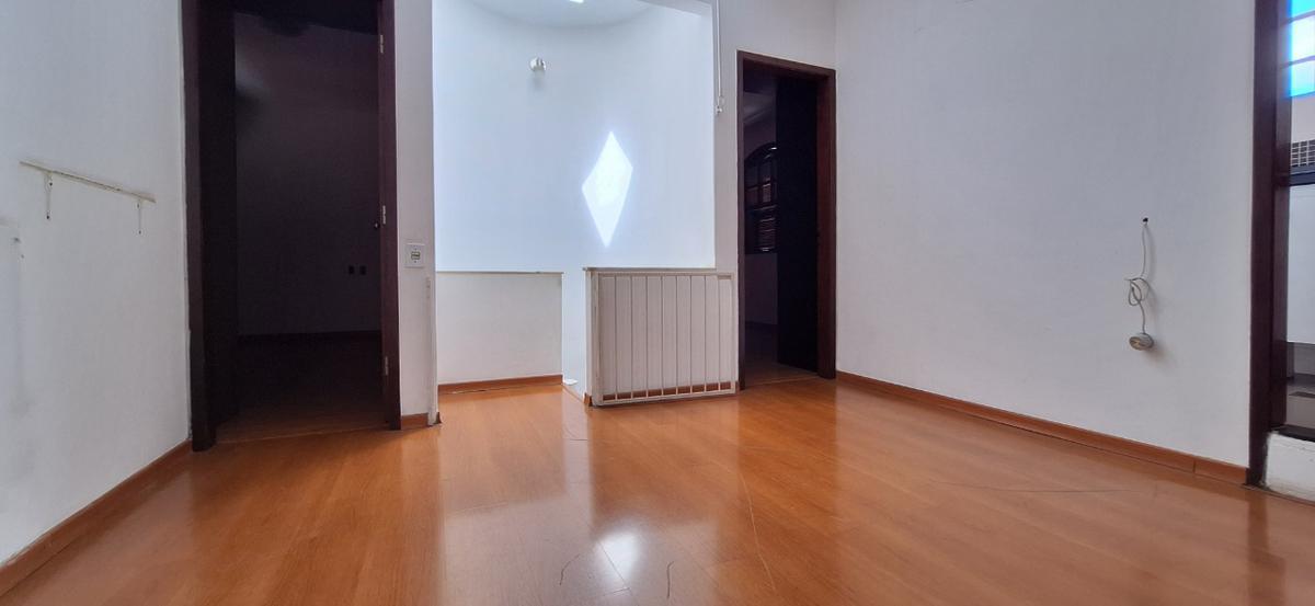 Casa, Floresta, 4 Quartos, 3 Vagas, 1 Suíte