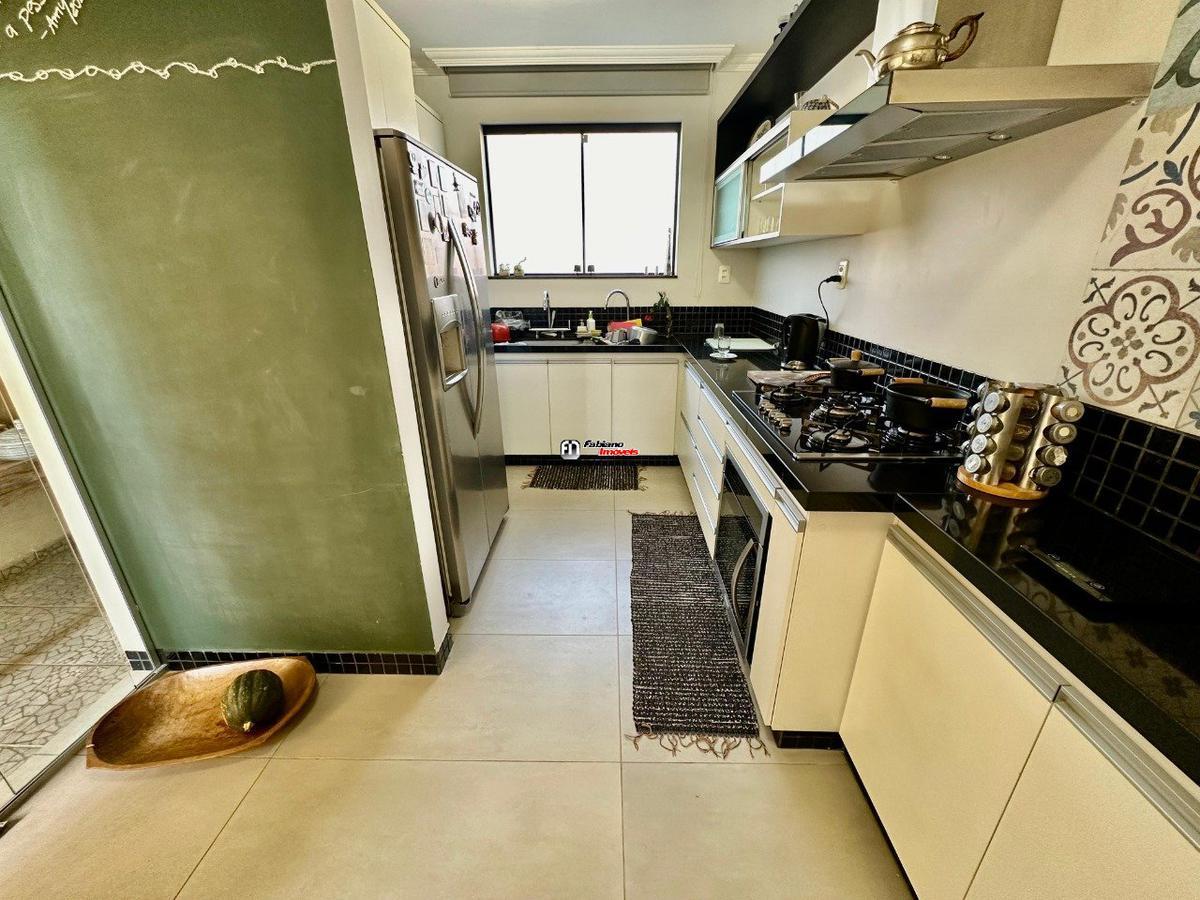 Casa, Itapoã, 4 Quartos, 4 Vagas, 2 Suítes