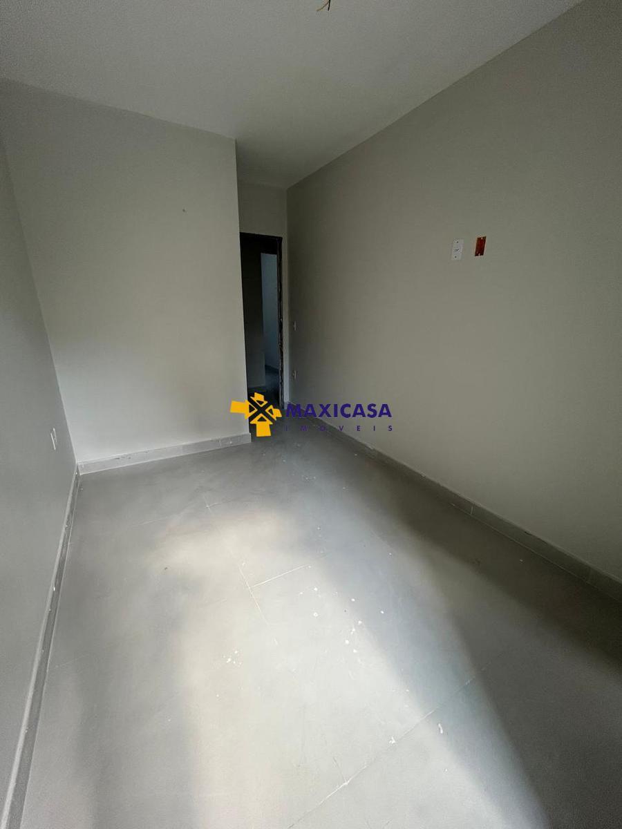 Casa, Planalto, 2 Quartos, 1 Vaga, 1 Suíte