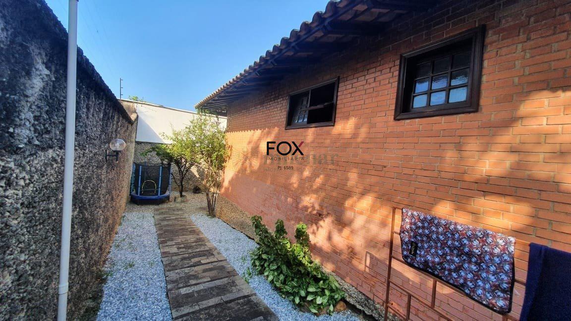 Casa, São Luiz (pampulha), 6 Quartos, 10 Vagas, 3 Suítes