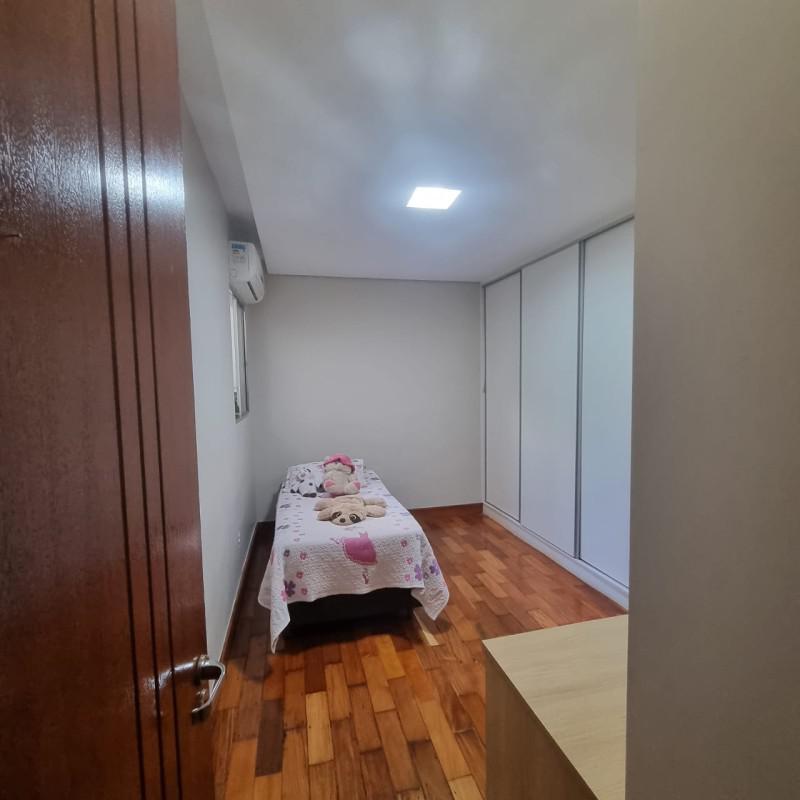 Casa, Tirol, 4 Quartos, 2 Vagas, 1 Suíte