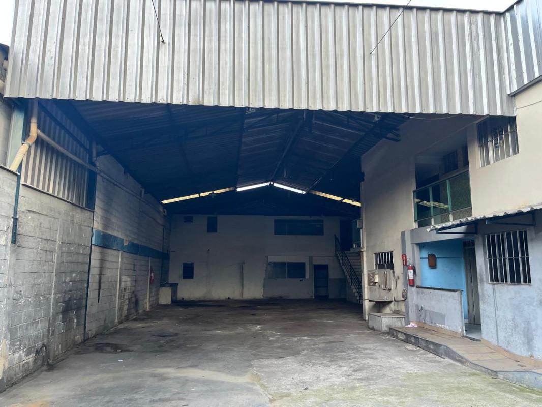 Galpão, Arvoredo, 0 Quarto, 5 Vagas