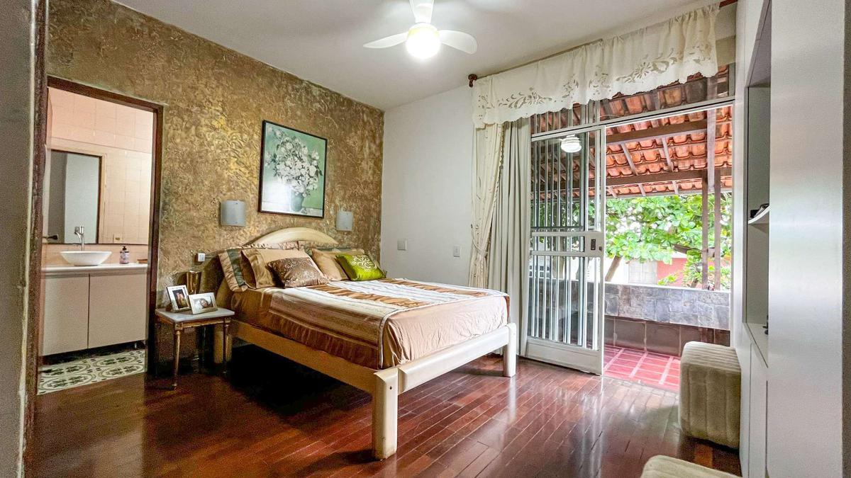 Casa, Serra, 4 Quartos, 2 Vagas, 2 Suítes