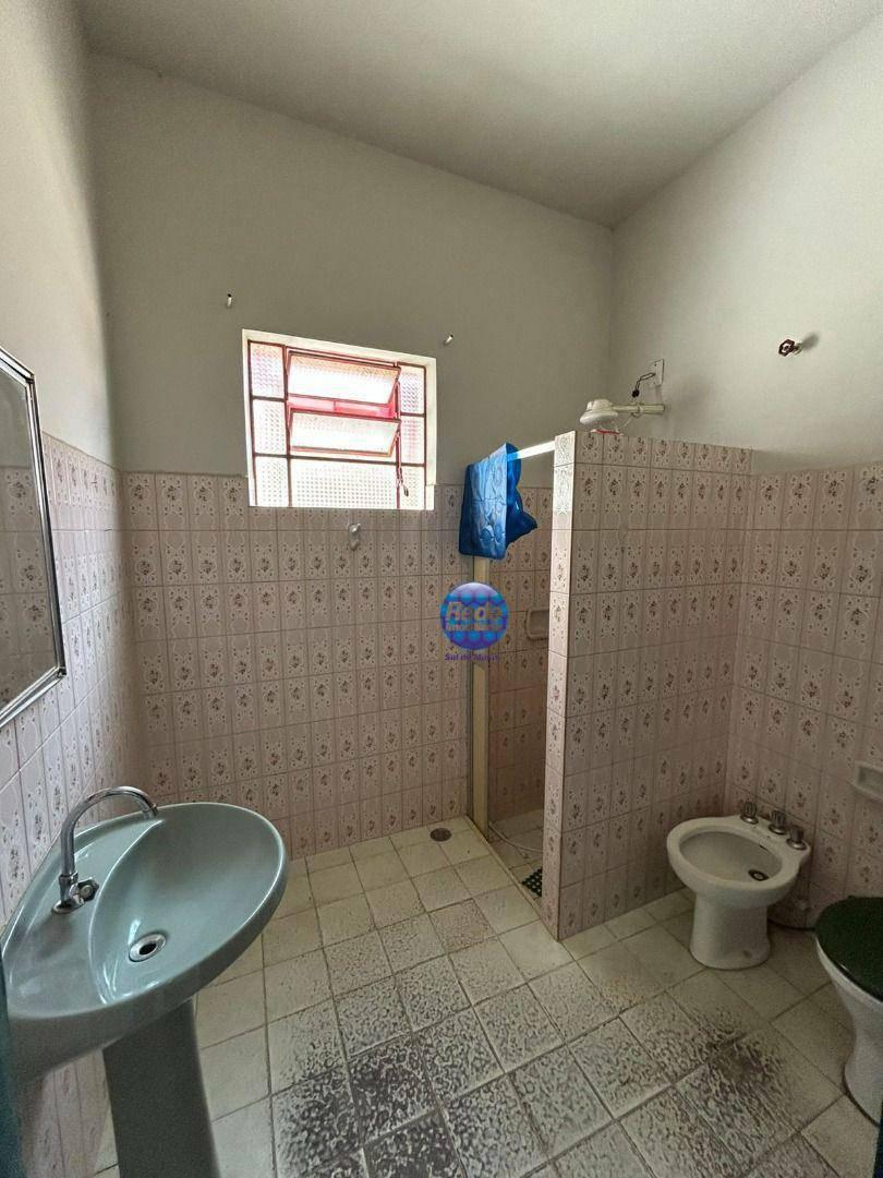 Casa, Centro, 3 Quartos, 0 Vaga