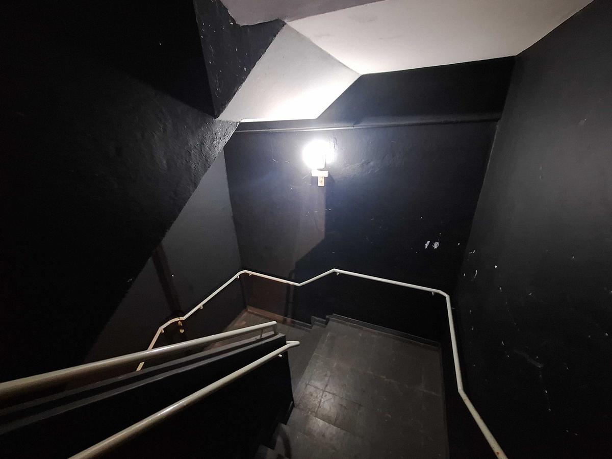 Prédio, Barro Preto, 6 Quartos, 0 Vaga