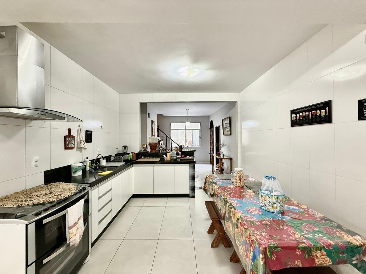 Casa, Liberdade, 5 Quartos, 4 Vagas, 2 Suítes