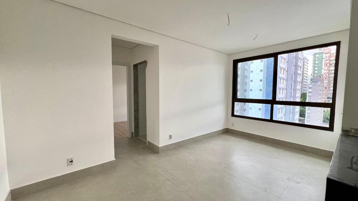 Apartamento, Funcionários, 2 Quartos, 2 Vagas, 1 Suíte