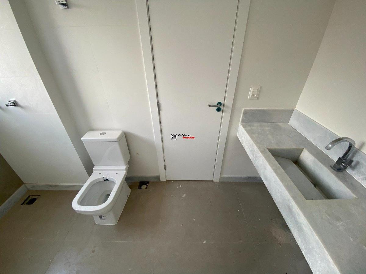 Apartamento, Jaraguá, 4 Quartos, 4 Vagas, 2 Suítes