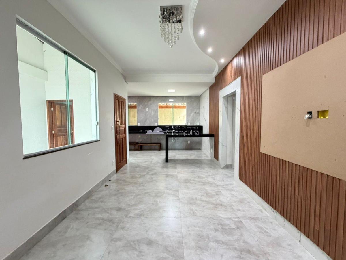Casa, Santa Mônica, 3 Quartos, 2 Vagas, 1 Suíte