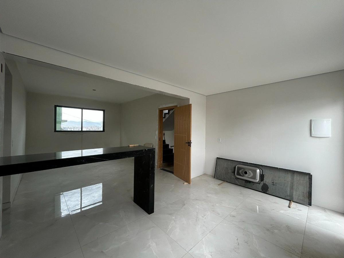 Apartamento, Santa Cruz Industrial, 3 Quartos, 2 Vagas, 1 Suíte