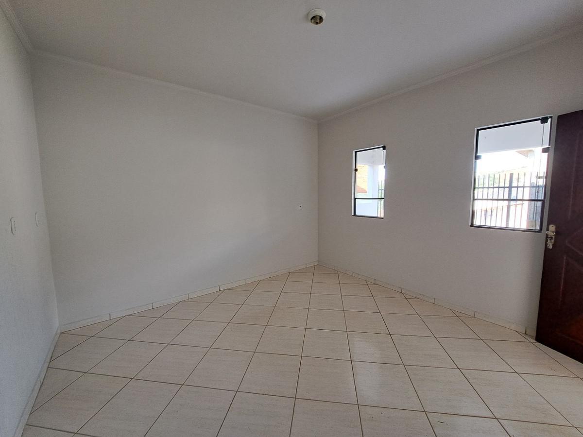 Casa, Centro, 3 Quartos, 0 Vaga