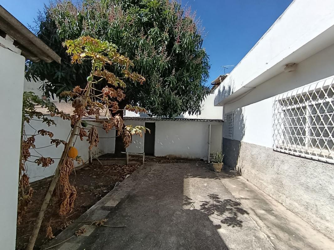 Casa, Caiçaras, 3 Quartos, 4 Vagas, 1 Suíte