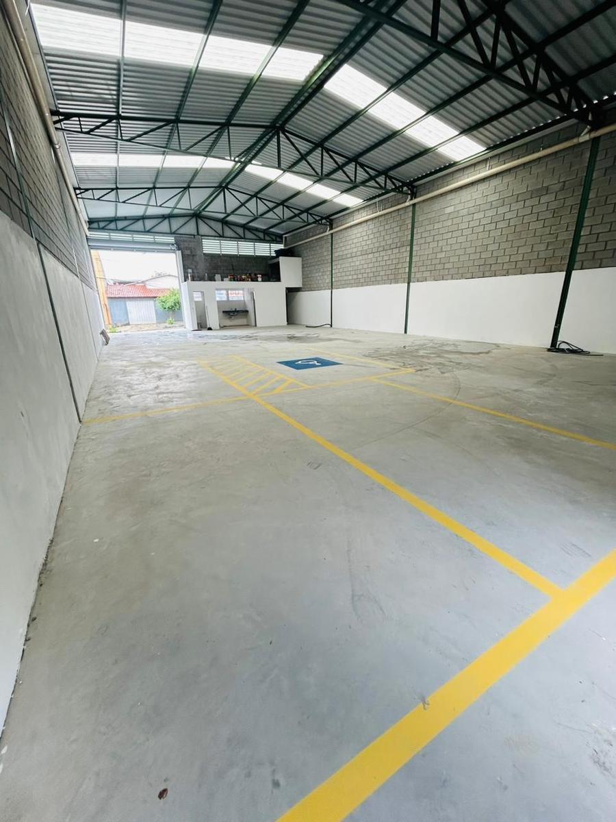 Galpão, São Sebastião, 0 Quarto, 4 Vagas