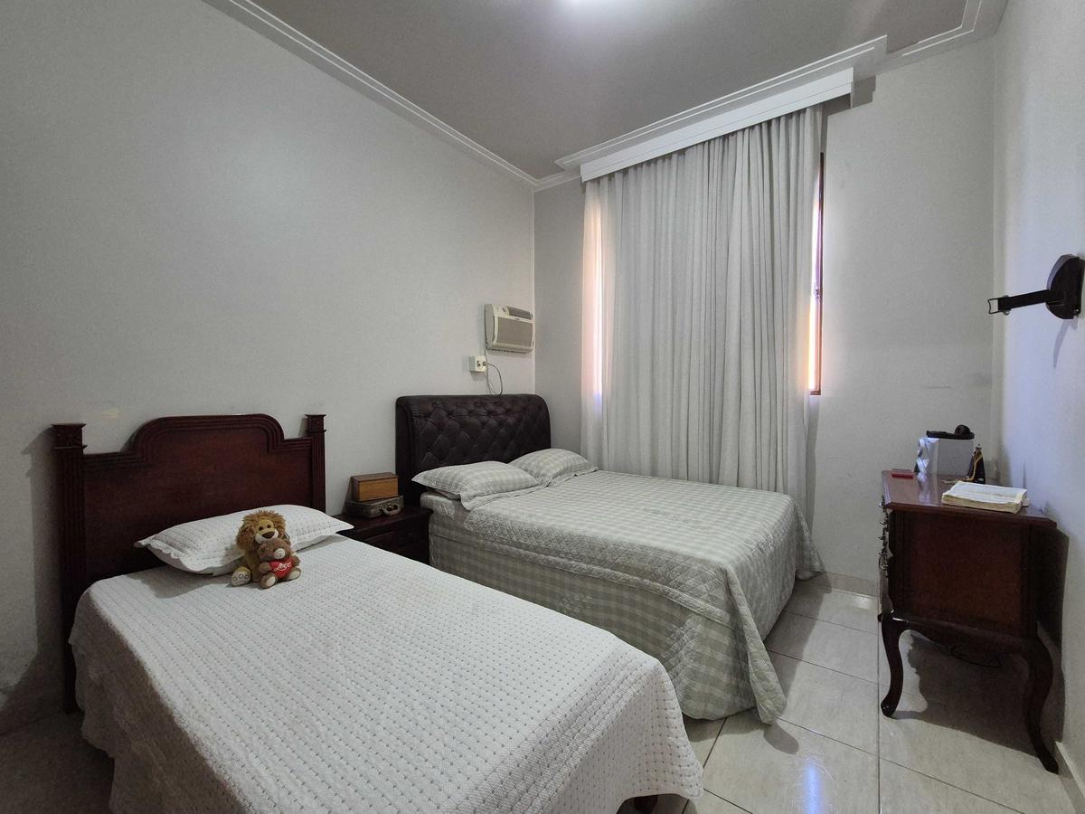 Casa, Calafate, 4 Quartos, 10 Vagas, 1 Suíte