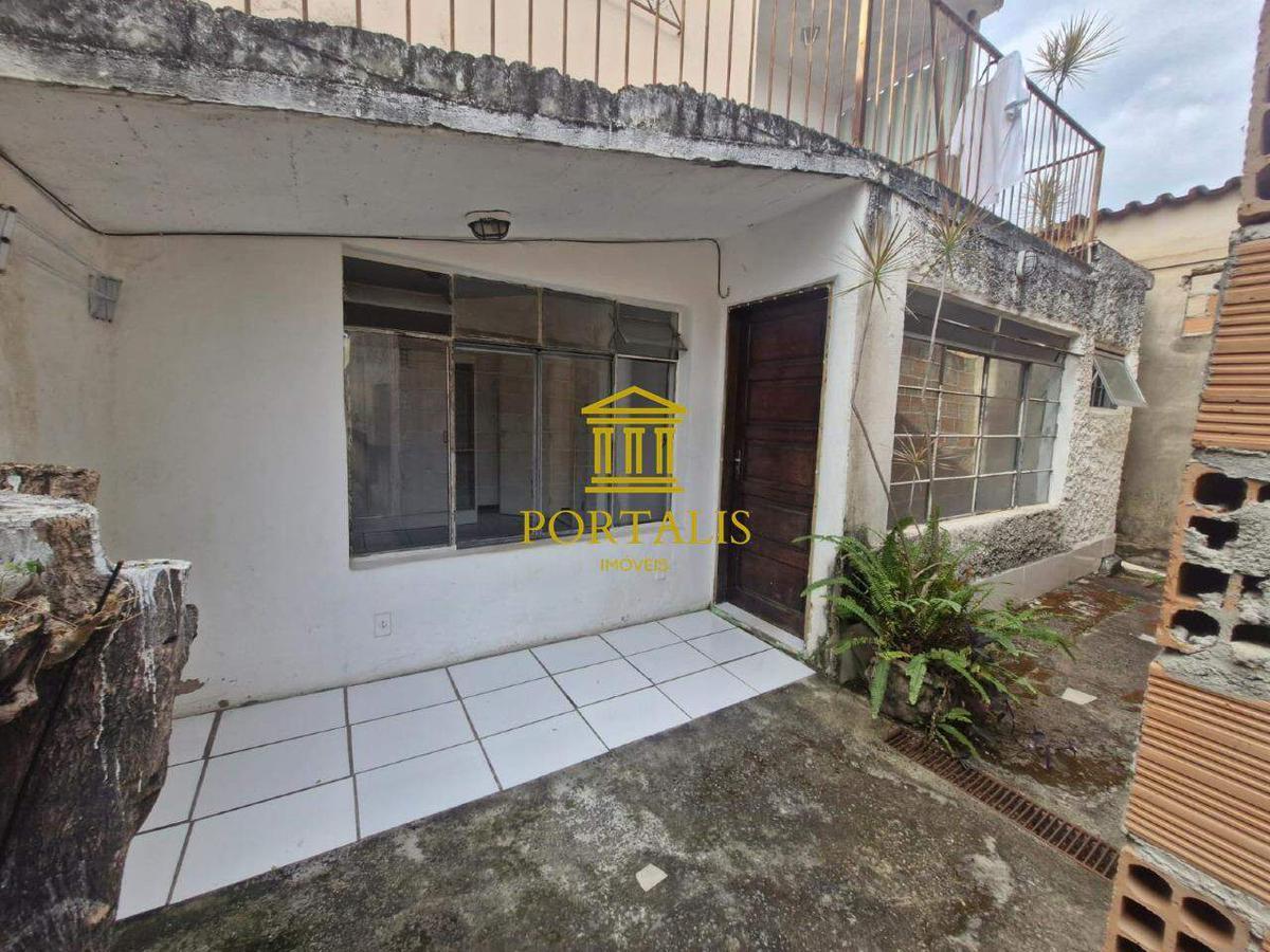Casa, São Geraldo, 2 Quartos, 0 Vaga