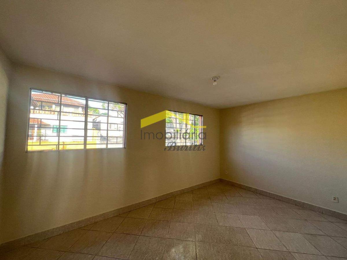 Casa, Cinquentenário, 3 Quartos, 2 Vagas, 1 Suíte