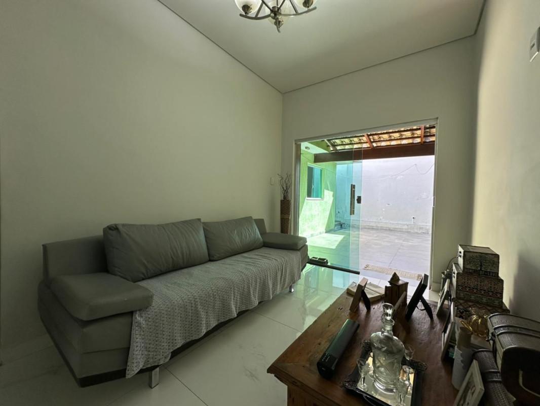 Casa, João Pinheiro, 3 Quartos, 1 Vaga, 1 Suíte