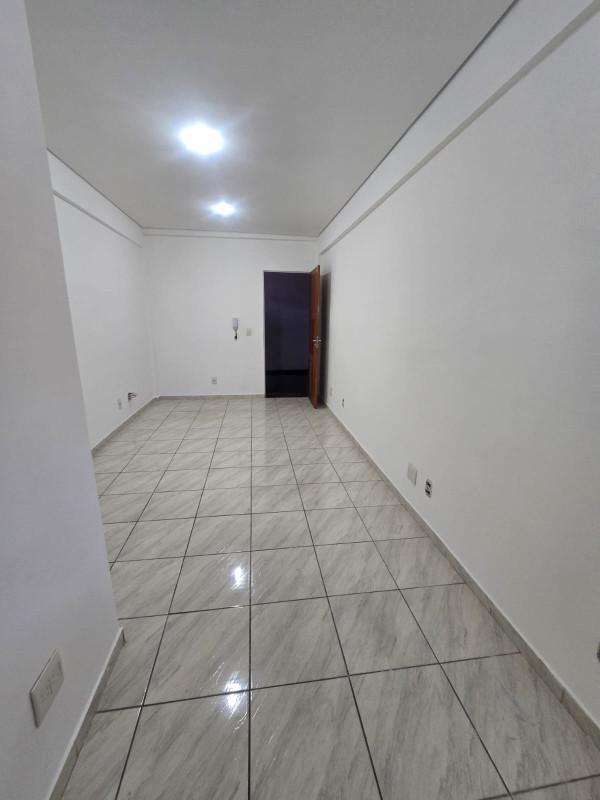 Sala, Ressaca, 0 Quarto, 1 Vaga