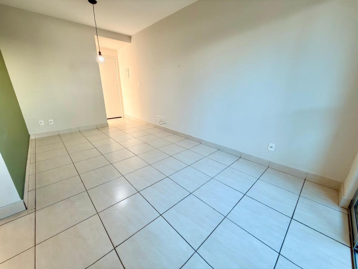 Apartamento, Santa Mônica, 2 Quartos, 1 Vaga