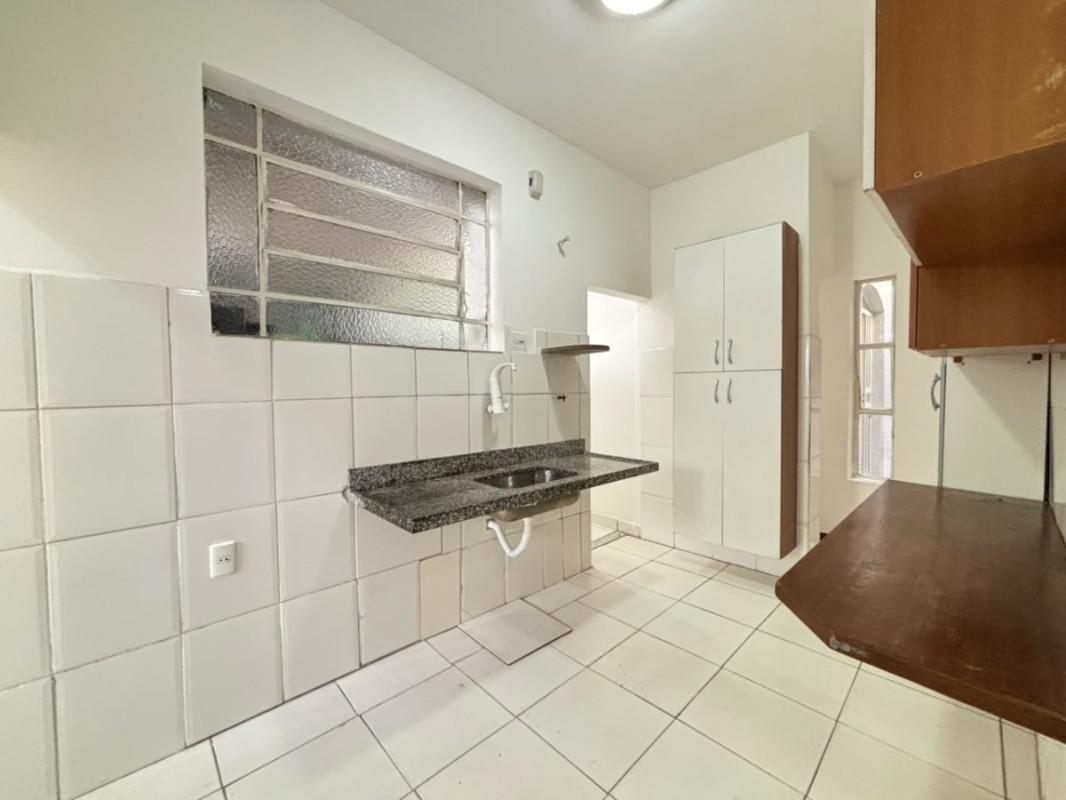 Apartamento, Sagrada Família, 2 Quartos, 1 Vaga