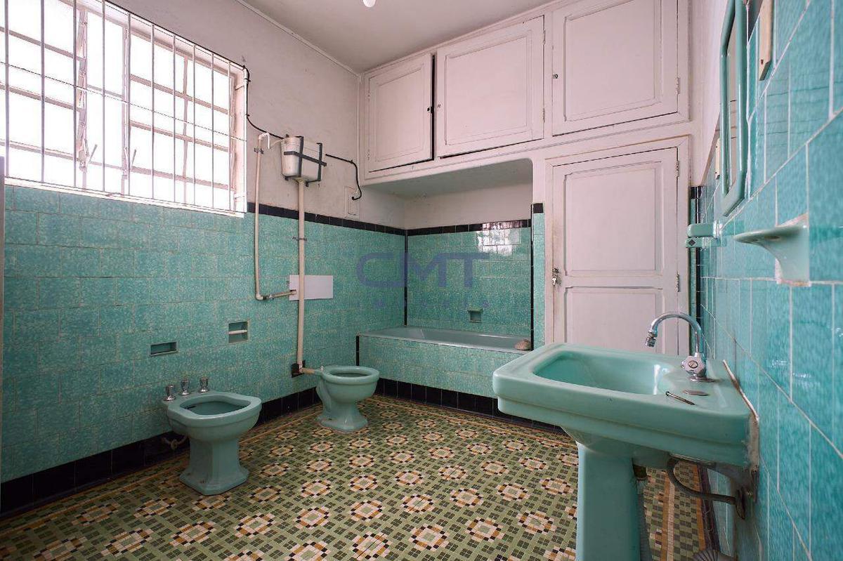 Casa, Lourdes, 0 Quarto, 8 Vagas