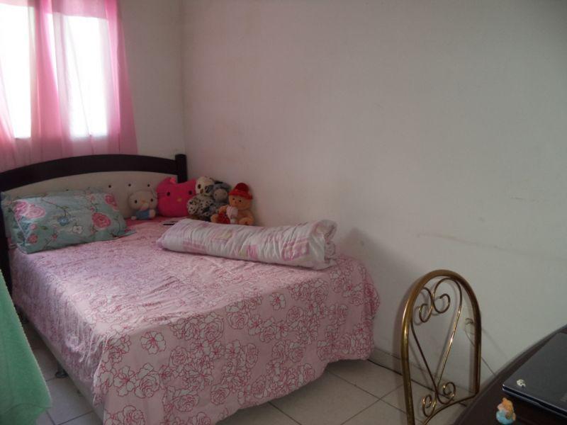 Casa, Guanabara, 2 Quartos, 3 Vagas, 0 Suíte