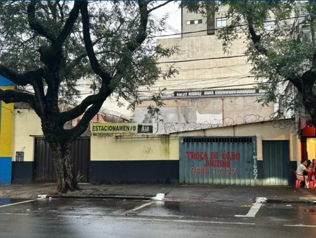 Lote, Barro Preto, 0 Quarto, 15 Vagas